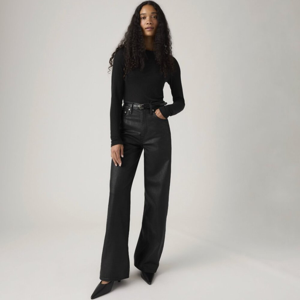 Levi's Ribcage wide leg jean, 28x32 NWT in Prize Fighter (coated black)